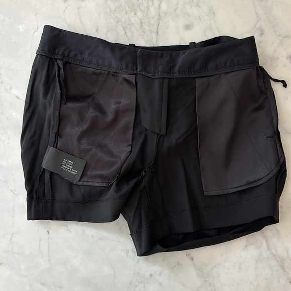 Club Monaco Wool/Spandex Black Dress Shorts Size 4 - Picture 9 of 9
